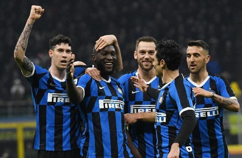  斯佩齐亚客场爆冷战胜AC米兰震惊足坛