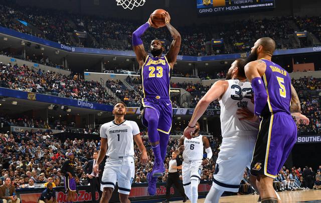  约基奇准三双掌控全场，掘金大胜森林狼登顶西部榜首  